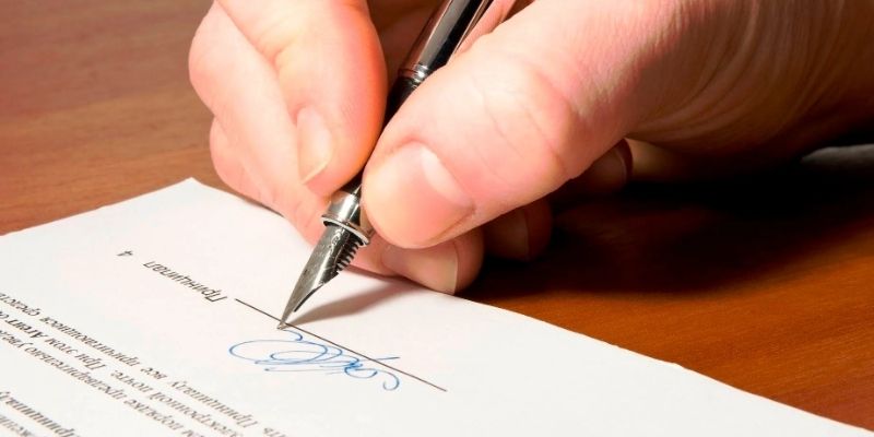 FAQs – Câu hỏi thường gặp trong điều khoản 2025